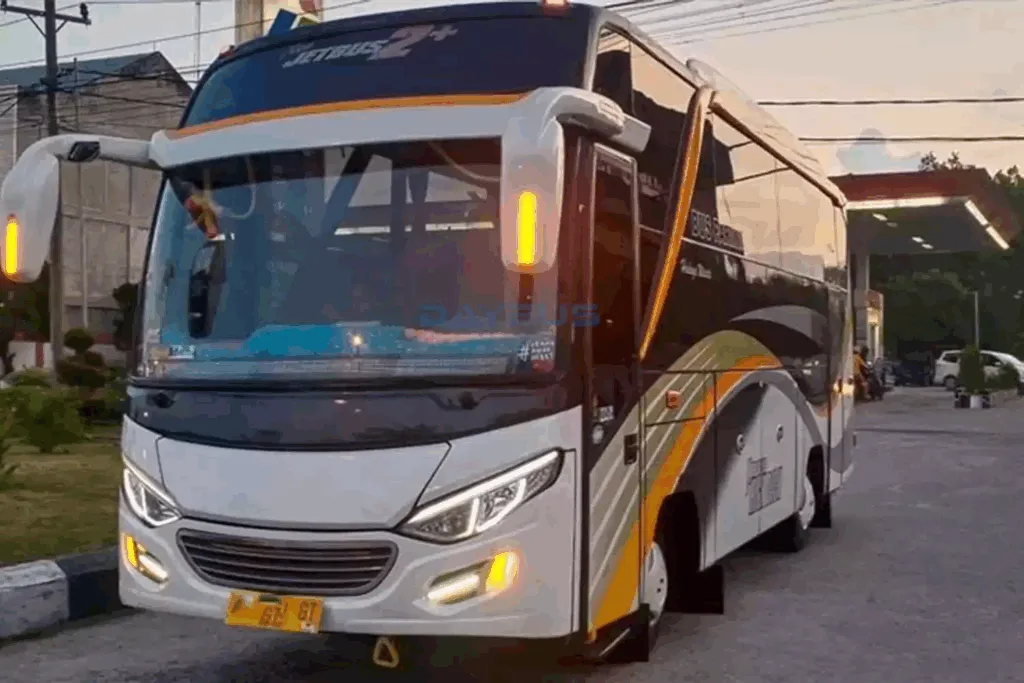 Mengapa Rental Medium Big Bus Surabaya Jadi Tren 2025?