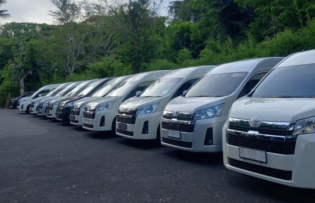harga sewa mobil hiace yogyakarta, sewa hiace jogja, rental hiace murah, mobil wisata yogyakarta, hiace commuter yogyakarta