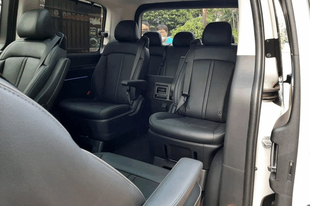 Mengapa Memilih Rental Mobil Kapasitas 9 Orang?